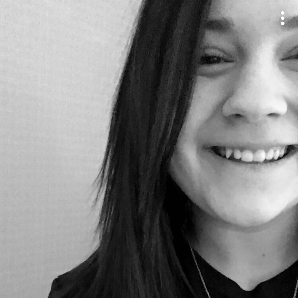 Meet your Posher, Alexis